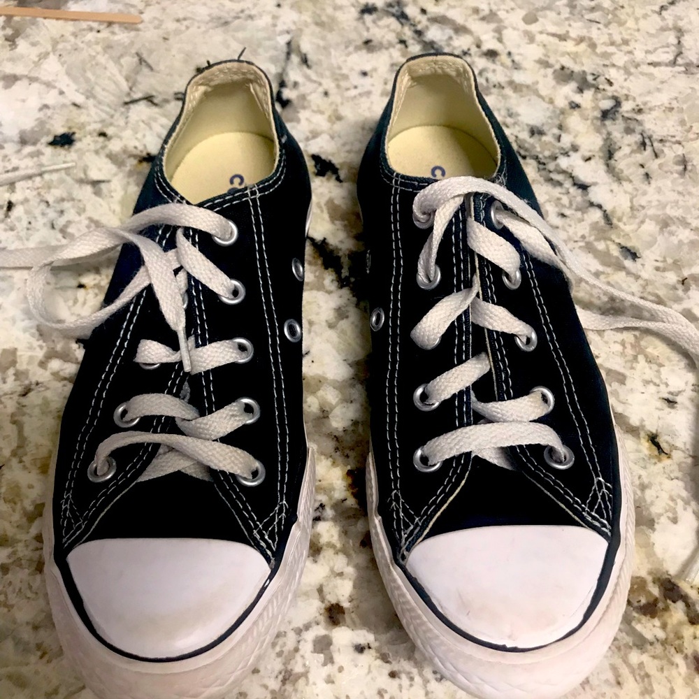 Converse size 1-1/2 kids